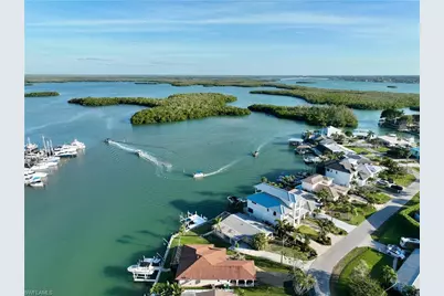 125 Pago Pago Dr E, Naples, FL 34113 - Photo 33