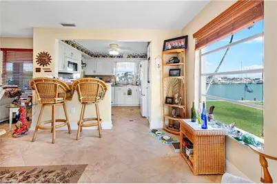 125 Pago Pago Dr E, Naples, FL 34113 - Photo 7