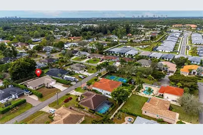 10590 Woodchuck Ln, Bonita Springs, FL 34135 - Photo 27