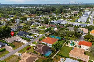 10590 Woodchuck Ln, Bonita Springs, FL 34135 - Photo 27