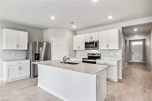 16537 Blue Coral Ln, North Fort Myers, FL 33903 - Photo 7