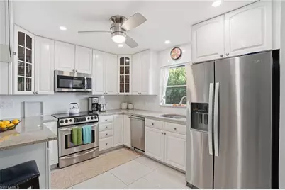 560 109th Ave N, Naples, FL 34108 - Photo 11