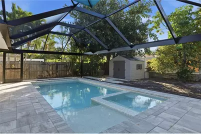 560 109th Ave N, Naples, FL 34108 - Photo 27