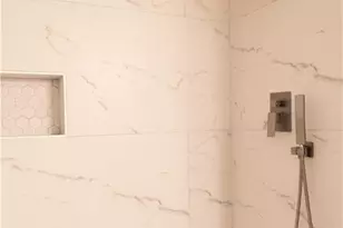 2385 Naples Trace Cir, Naples, FL 34109 - Photo 9