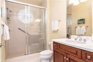 1400 Gulf Shore Blvd N, Naples, FL 34102 - Photo 17