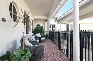 1400 Gulf Shore Blvd N, Naples, FL 34102 - Photo 3