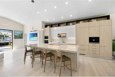 1820 Holiday Ln, Naples, FL 34104 - Photo 9