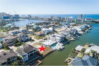 387 Trade Winds Ave, Naples, FL 34108 - Photo 7