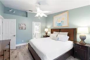 784 Wiggins Bay Dr, Naples, FL 34110 - Photo 17