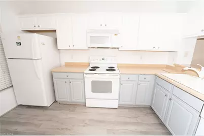 10062 Spyglass Hill Ln, Fort Myers, FL 33966 - Photo 5