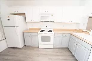 10062 Spyglass Hill Ln, Fort Myers, FL 33966 - Photo 5