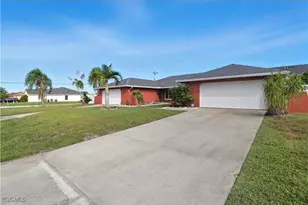 913 Mohawk Pkwy, Cape Coral, FL 33914 - Photo 27