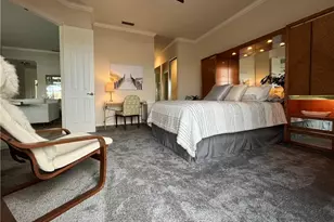 5477 Freeport Ln, Naples, FL 34119 - Photo 11