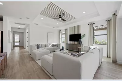 2072 Freemont Way, Naples, FL 34120 - Photo 3