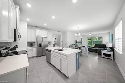 28419 Captiva Shell Loop, Bonita Springs, FL 34135 - Photo 9