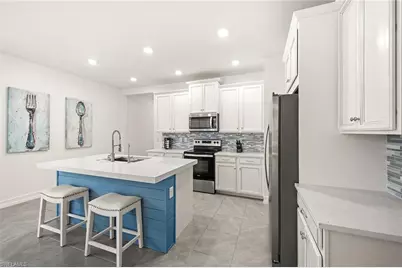 28419 Captiva Shell Loop, Bonita Springs, FL 34135 - Photo 11