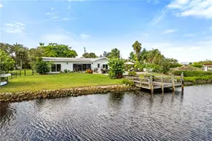 2271 Harbor Rd, Naples, FL 34104 - Photo 11