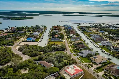 889 Scott Dr, Marco Island, FL 34145 - Photo 17