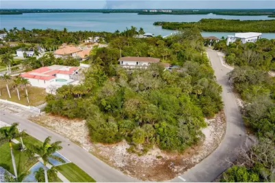 889 Scott Dr, Marco Island, FL 34145 - Photo 3