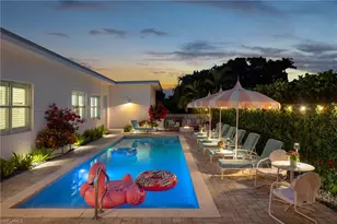 10042 Vanderbilt Dr, Naples, FL 34108 - Photo 33