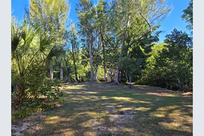 1551 Bembury Dr, Naples, FL 34102 - Photo 7