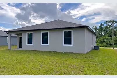 8007 Vega Ct, Labelle, FL 33935 - Photo 17