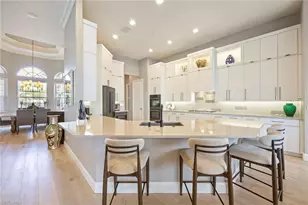 5851 Bromelia Ct, Naples, FL 34119 - Photo 11