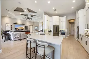 5851 Bromelia Ct, Naples, FL 34119 - Photo 13