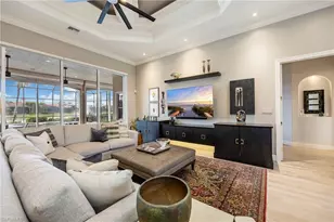 5851 Bromelia Ct, Naples, FL 34119 - Photo 5