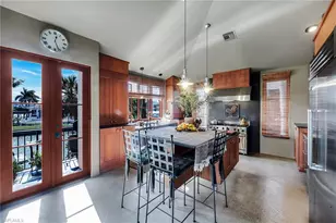 290 Channel Dr, Naples, FL 34108 - Photo 23