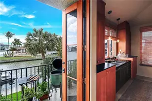 290 Channel Dr, Naples, FL 34108 - Photo 19