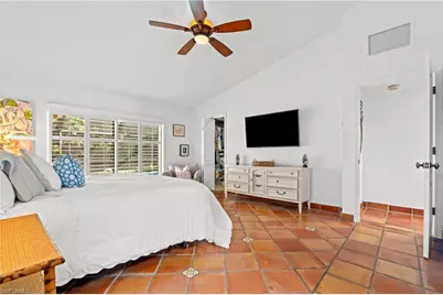 2419 Pine Woods Cir #11, Naples, FL 34105 - Photo 21