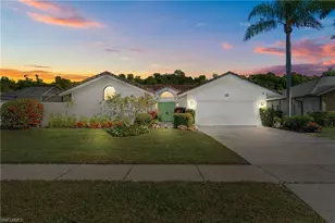 2419 Pinewoods Cir, Naples, FL 34105 - Photo 1