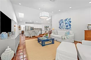 2419 Pinewoods Cir, Naples, FL 34105 - Photo 19