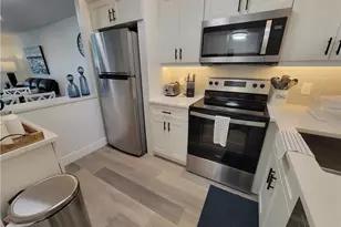 200 Forest Lakes Blvd, Naples, FL 34105 - Photo 3