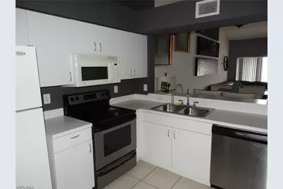 3250 Cypress Glen Way #422, Naples, FL 34109 - Photo 7