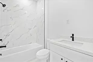 913/915 NE 15th Ln, Cape Coral, FL 33909 - Photo 33