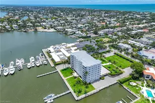 1325 7th St S, Naples, FL 34102 - Photo 27