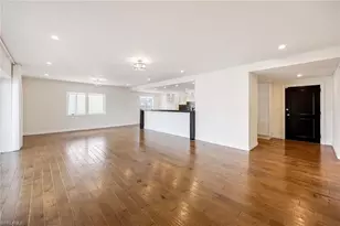 1325 7th St S, Naples, FL 34102 - Photo 9