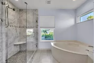 11114 Longshore Way W, Naples, FL 34119 - Photo 29