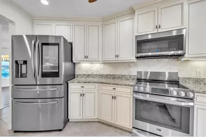 11114 Longshore Way W, Naples, FL 34119 - Photo 25