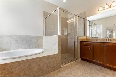 13515 Cambridge Ln, Naples, FL 34109 - Photo 15