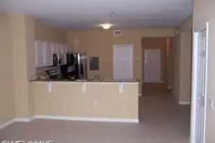 10037 Heather Ln, Naples, FL 34119 - Photo 5