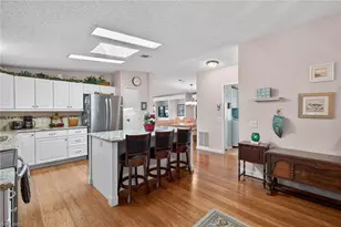 161 7 Seas Way, Naples, FL 34104 - Photo 5