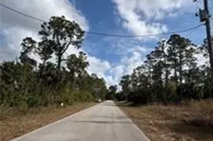 1242 Creary St E, Lehigh Acres, FL 33974 - Photo 5