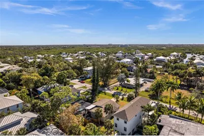 723 Park Ave, Naples, FL 34110 - Photo 5