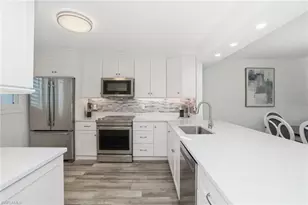 305 Goodlette-Frank Rd S, Naples, FL 34102 - Photo 7