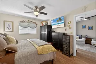 8160 Summerlin Village Cir, Fort Myers, FL 33919 - Photo 15