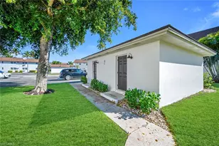 235 Seaview Ct, Marco Island, FL 34145 - Photo 33