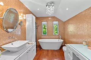 1313 Solana Rd W, Naples, FL 34103 - Photo 23